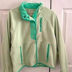 American Eagle fleece button-up jacket